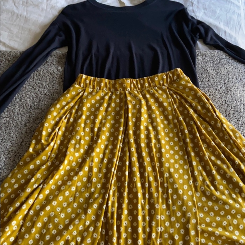 Lularoe flowy skirt with pockets!